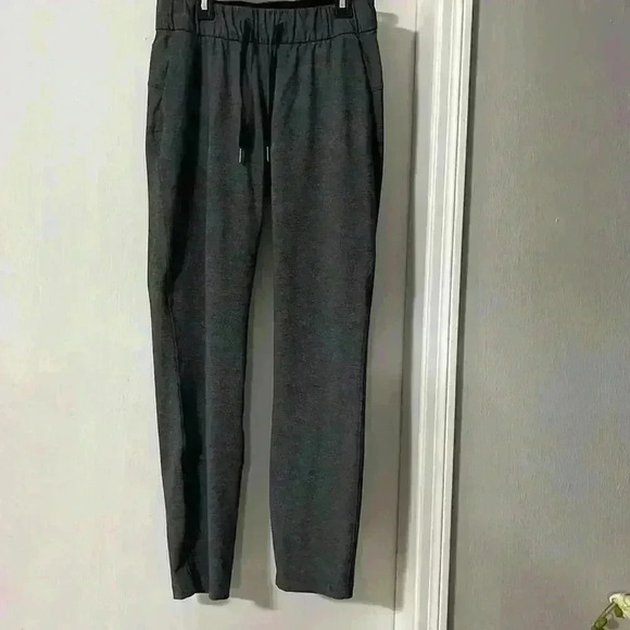 Lululemon On The Fly Mid-Rise Pant in Heathered gray - Picture 6 of 9